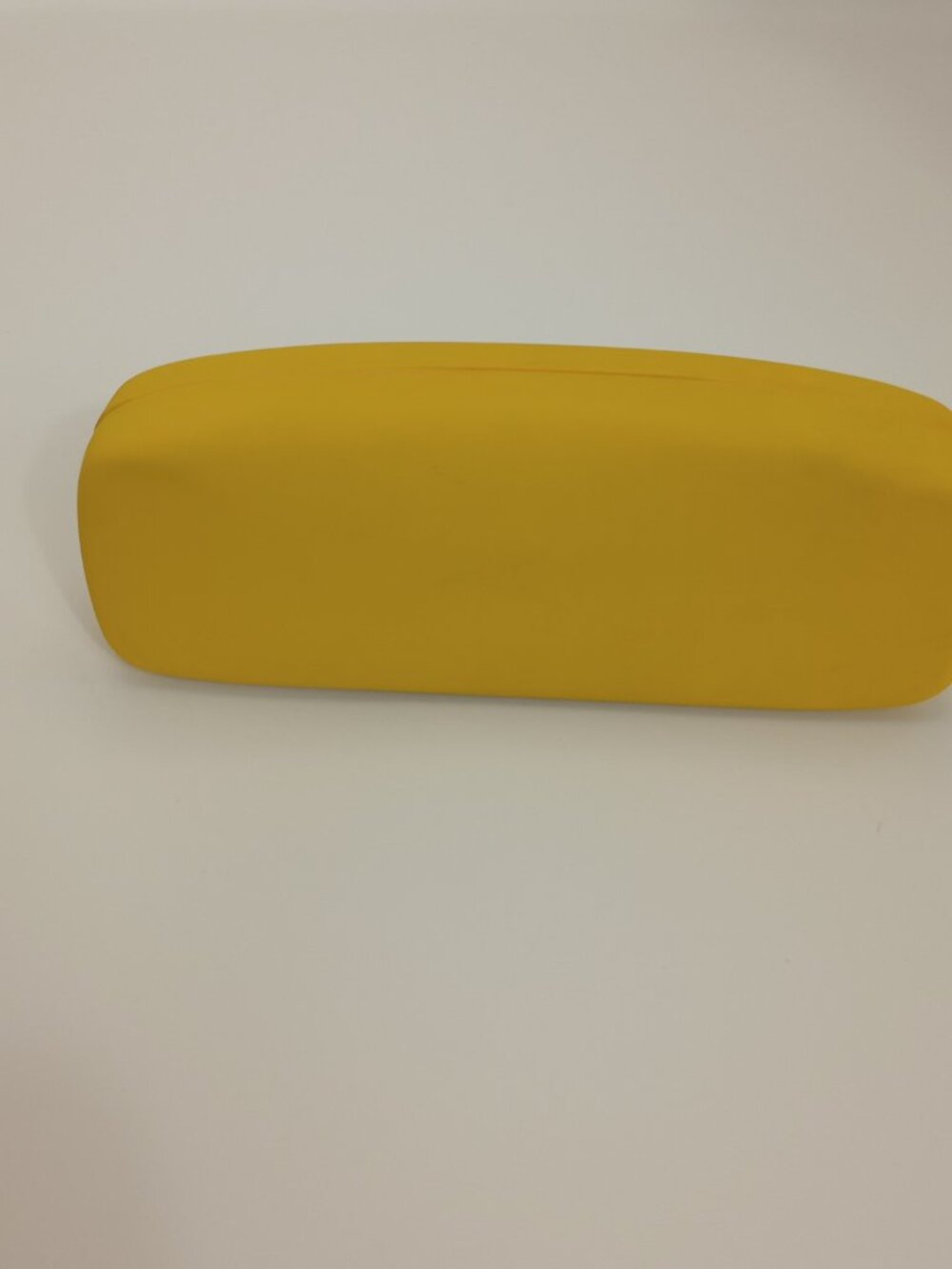 Ray-Ban Yellow Hard Clamshell Eyeglasses Sunglasses Case Red Interior - Picture 8 of 10